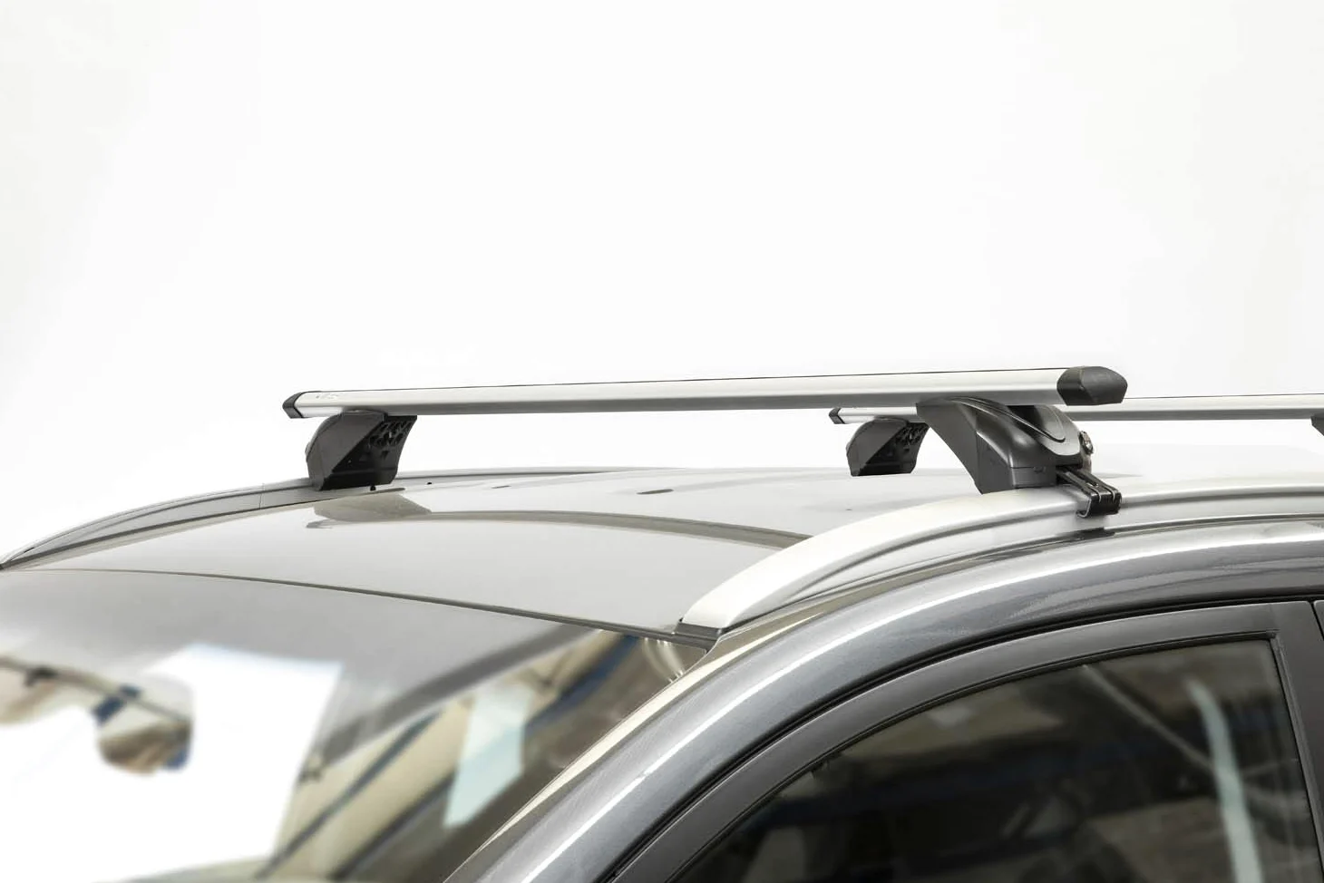 Barras portaequipajes de aluminio + portaesquís deslizantes porta esquis para coche 6 pares de esquís o 4 tablas de snowboard para Mercedes GLC (X253) a partir de 2015 con rieles integrados