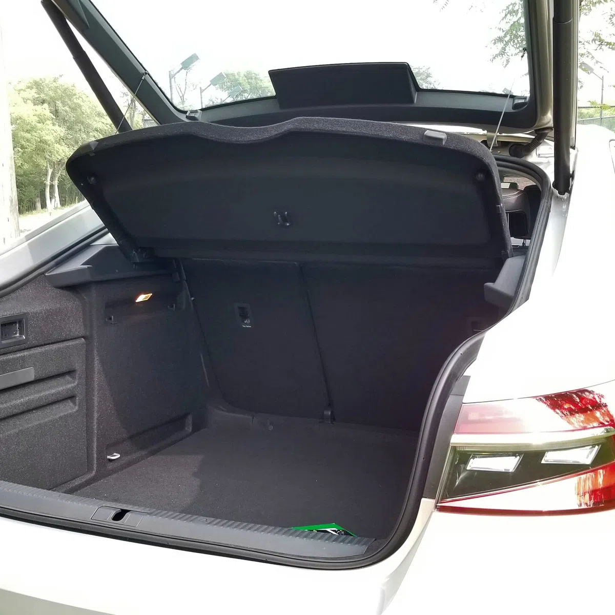 2 bandas de sujeción, bandeja universal para el trasero, banda de sujeción para el coche, color negro